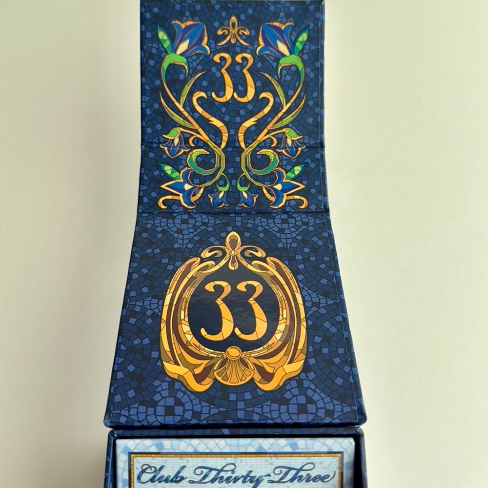 Disney Club 33 MagicBand 2026 Limited Edition - Picture 3 of 8